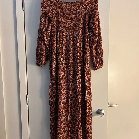 NWT Faherty Susanna smocked dress - Picture 2 of 3